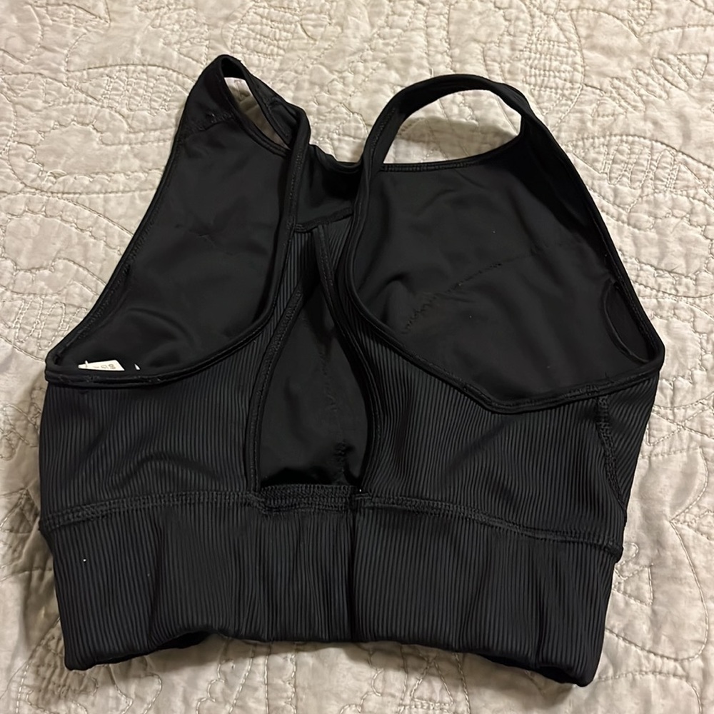 Adidas sports bra size small - Picture 2 of 3